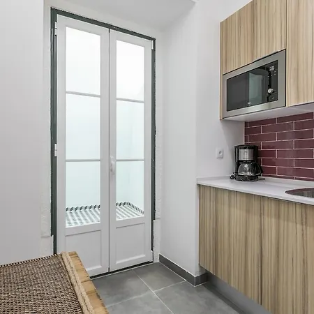 Lxway Travessa Da Peixeira Apartament